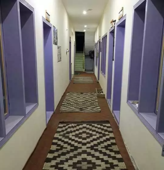 هتل Manokur E Bassa
