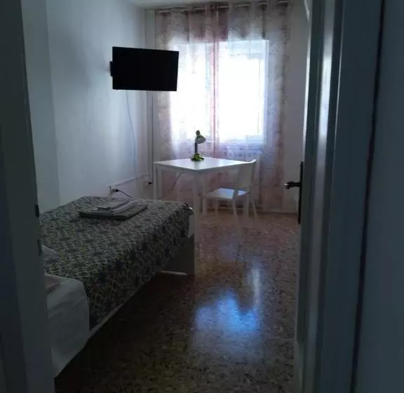 Majatalo Alloggio Verona Est S. Pietro