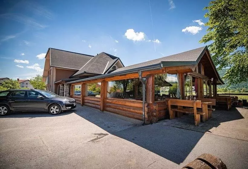 پانسیون Guesthouse Mars