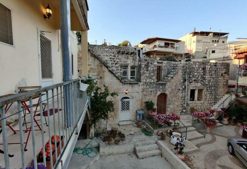 Пансион Mi Ilya Chocolate House Guest House