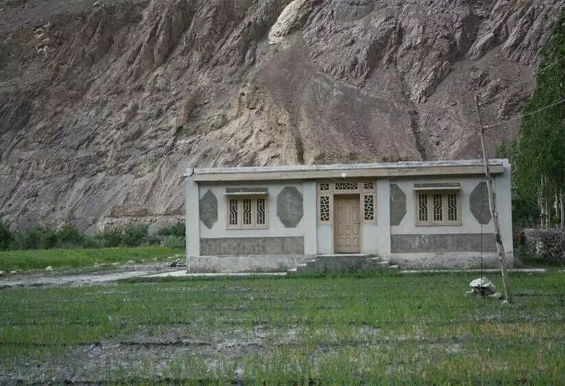 پانسیون Minglig Guest House