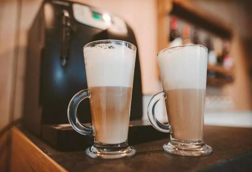 Majatalo Vila Casa Din Gradina