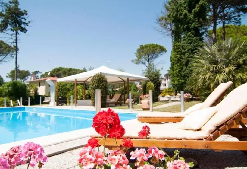 تختخواب و صبحانه Bibione Villa Park