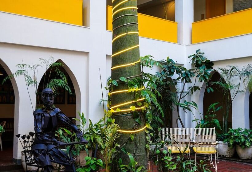 Hotel Bloom Boutique L Signature Towers