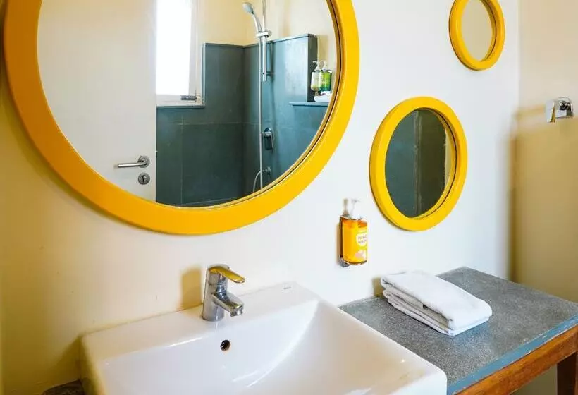 בית מלון כפרי Bloom Boutique L Signature Towers