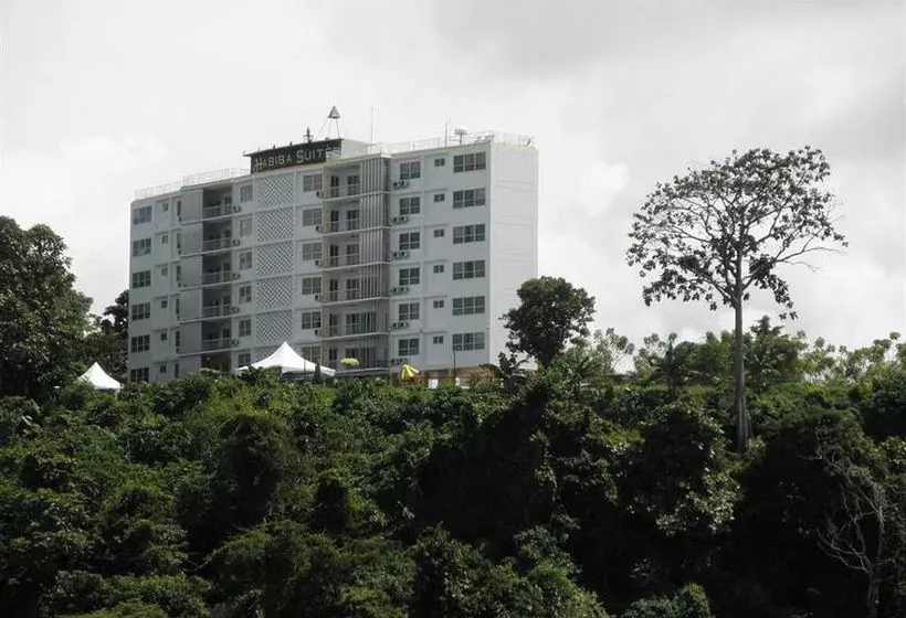 ホテル Habiba Suites