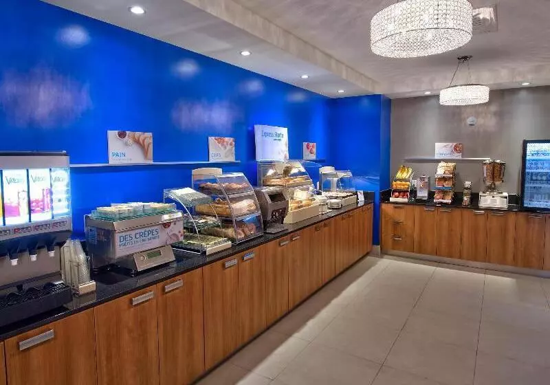 酒店 Holiday Inn Express & Suites Vaudreuil By Ihg