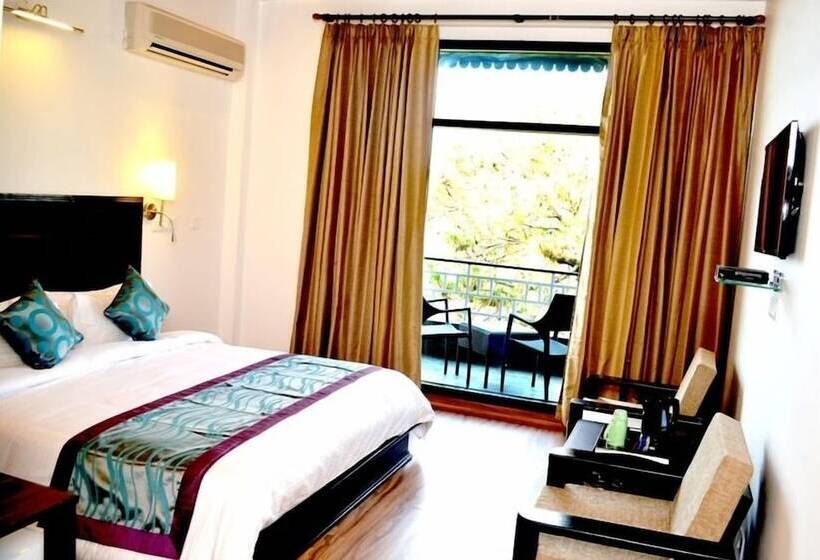 ホテル Kasauli Exotica