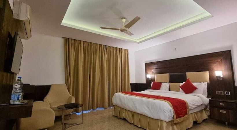 ホテル Kasauli Exotica