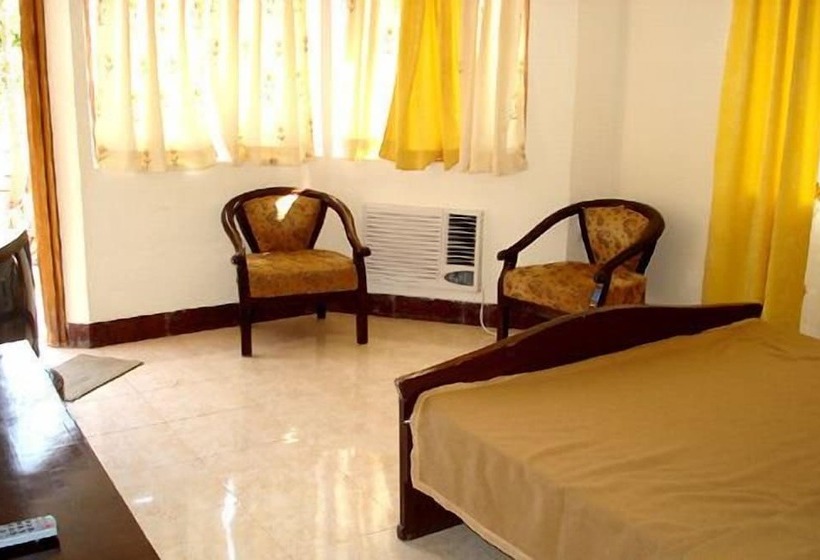 Hotel Riverside Resort