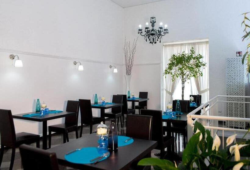 ホテル Santa Chiara