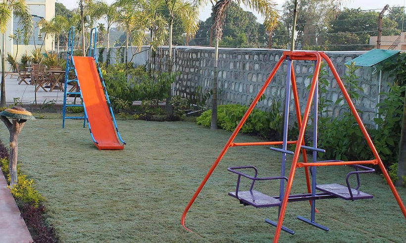 호텔 V Resorts Rajaji National Park