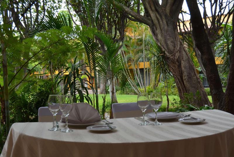 ホテル Wyndham Garden Guadalajara Expo Plaza Del Sol