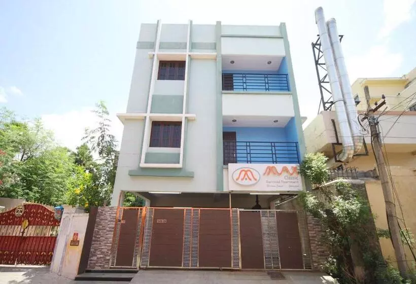 Max Classic Serviced Apartment