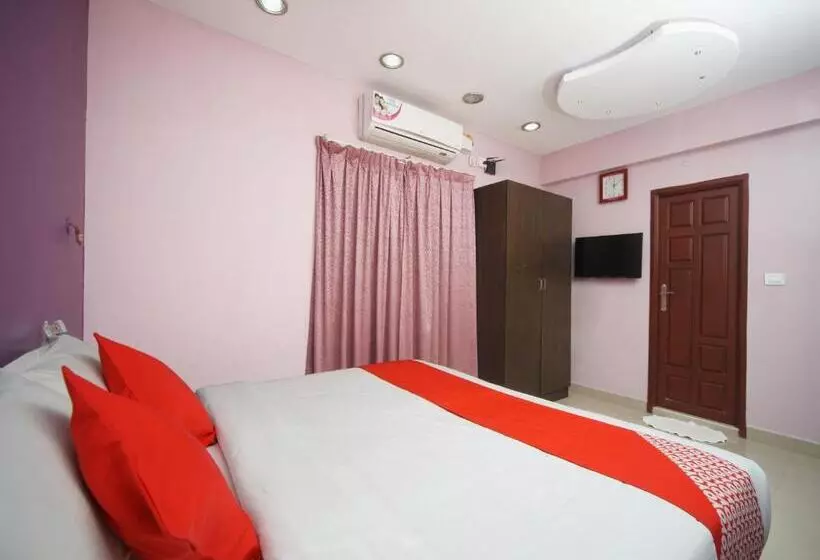 Max Classic Serviced Apartment