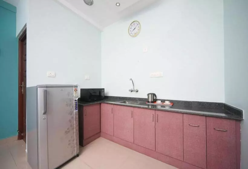 Max Classic Serviced Apartment