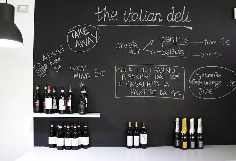 Meet Gardalake Hostel