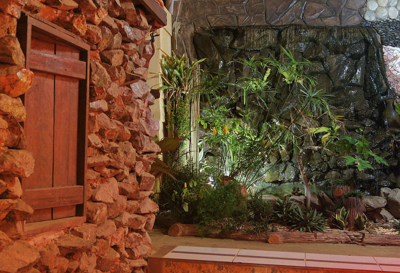 דירת נופש Althea's Place Palawan