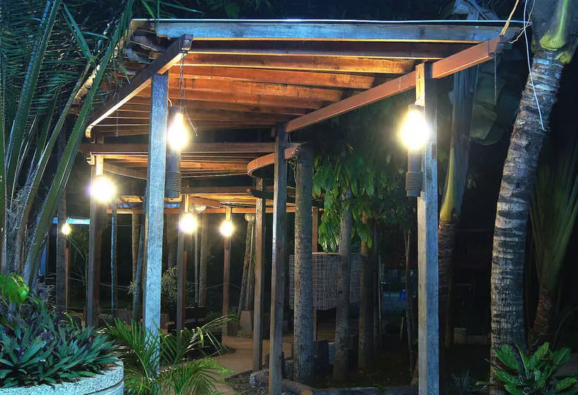 اقامتگاه Althea's Place Palawan