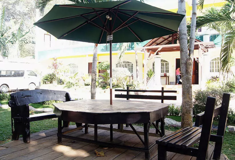 اقامتگاه Althea's Place Palawan