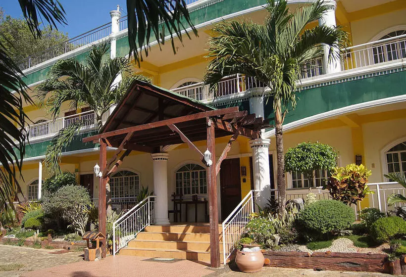 اقامتگاه Althea's Place Palawan