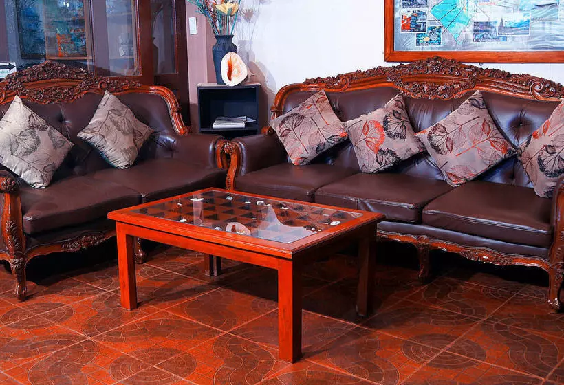 اقامتگاه Althea's Place Palawan
