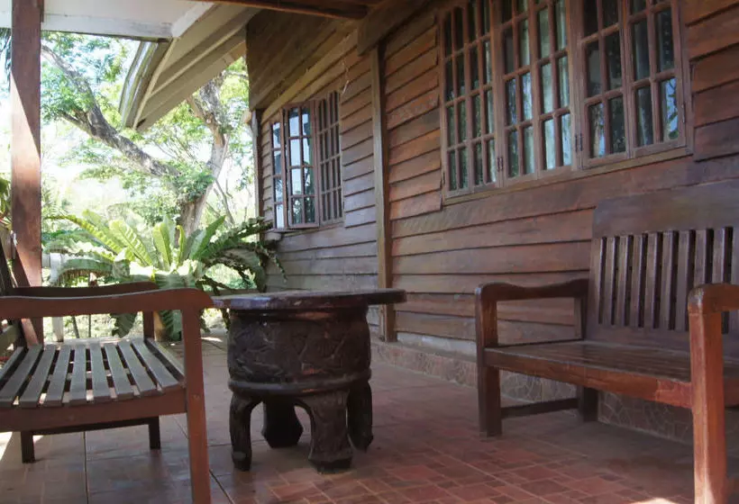 اقامتگاه Althea's Place Palawan