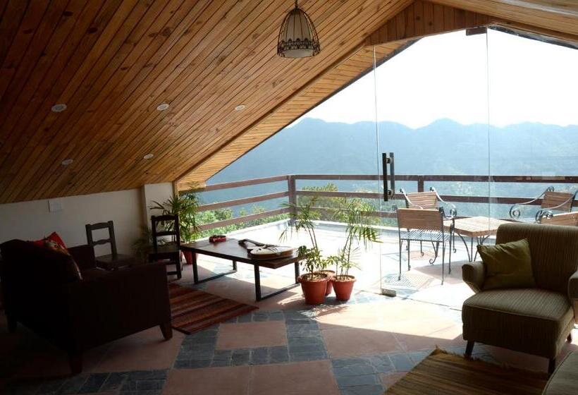 منتجع Woodsmoke Retreat