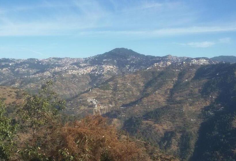 منتجع Woodsmoke Retreat