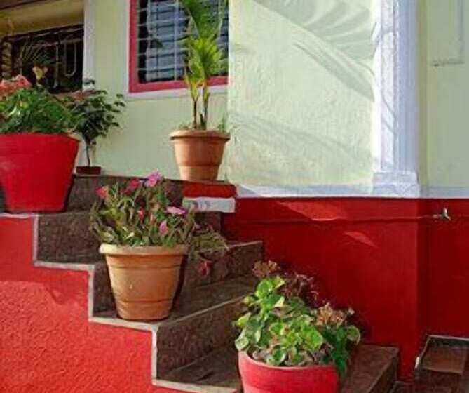 Shanti S Hotel Sonai