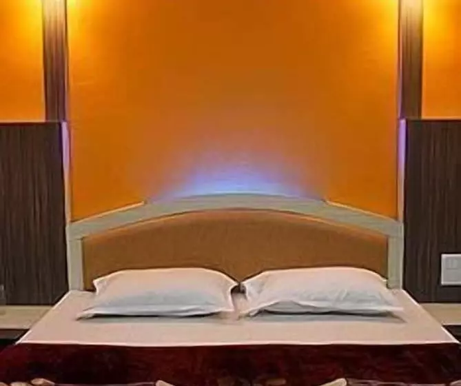 Shanti S Hotel Sonai