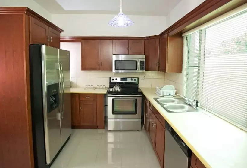 Simpson Bay Suites