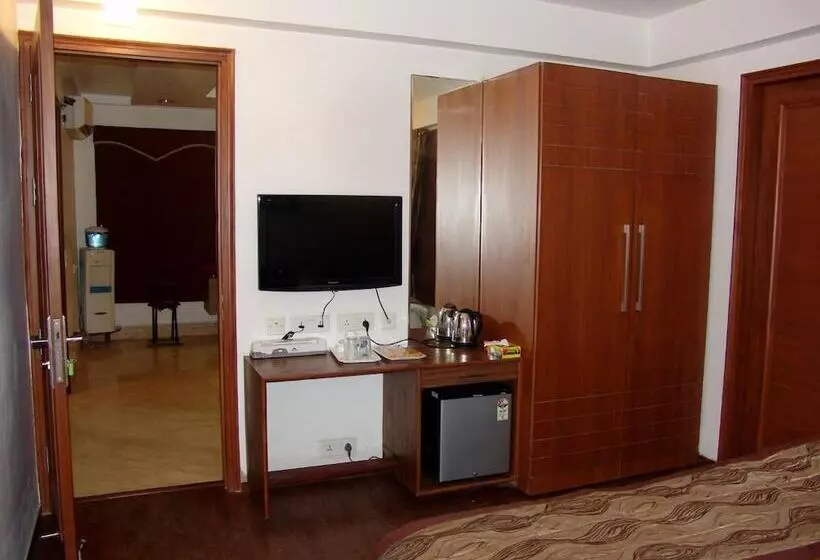 Skylink Suites Bed & Breakfast