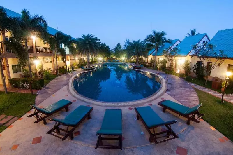 The Green Beach Resort