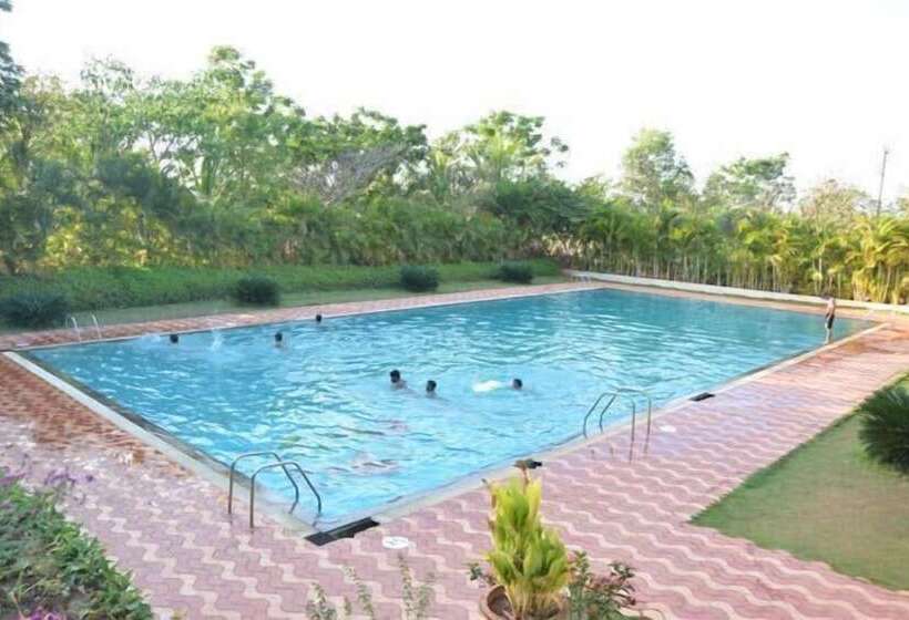 호텔 Zip Raashi Farm