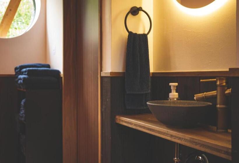 Albergue Next Chapter Guesthouse Kito