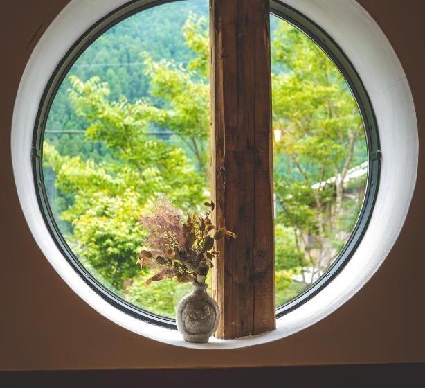 Albergue Next Chapter Guesthouse Kito