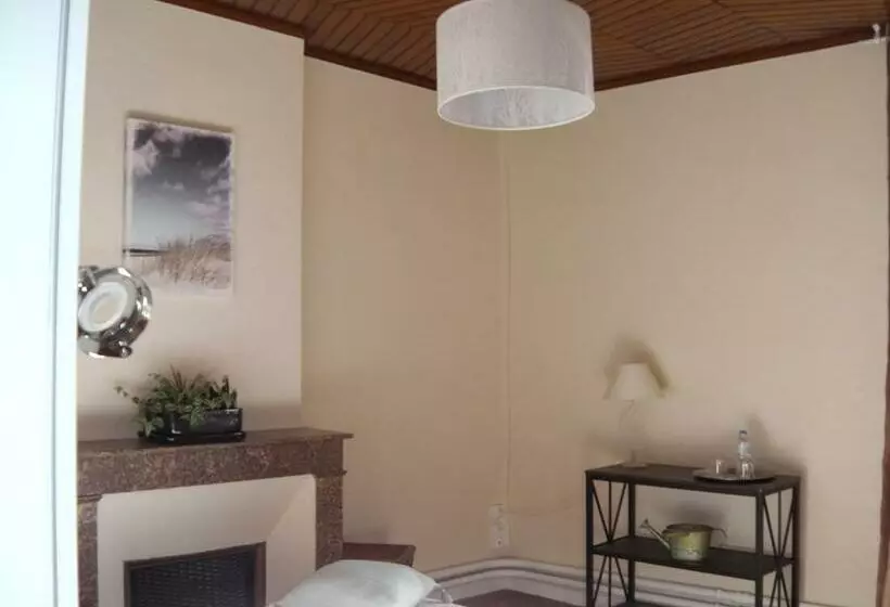 ベッドアンドブレックファースト Aux Vieux Fours