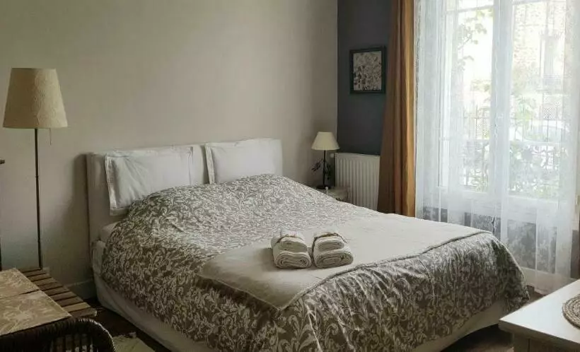 Aamiaismajoitus (B&B) Le Vieux Tilleul