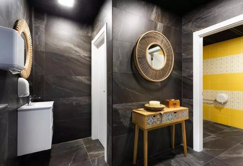 ホテル Espai Vidrà