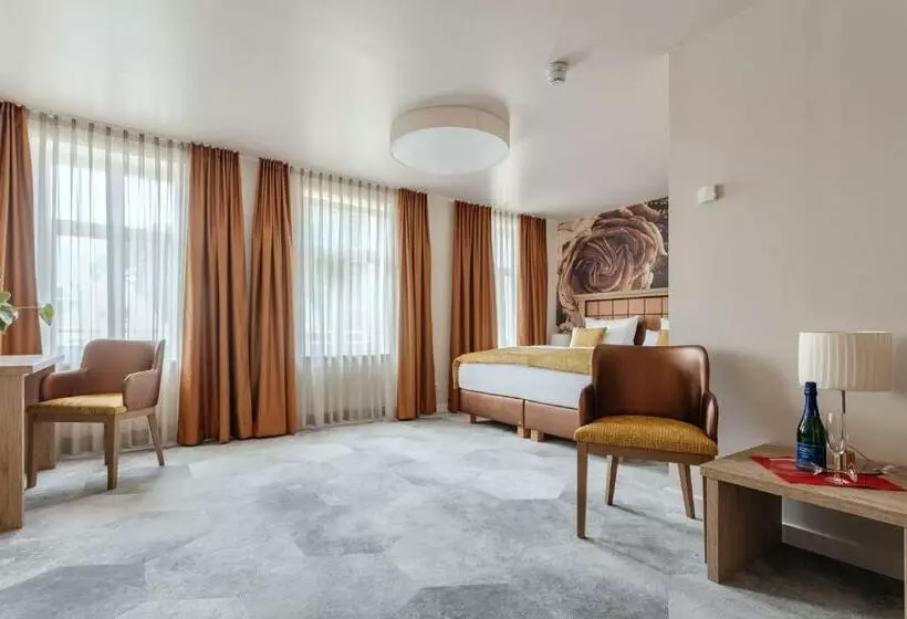 Hotelli & Restaurant Rödersaal