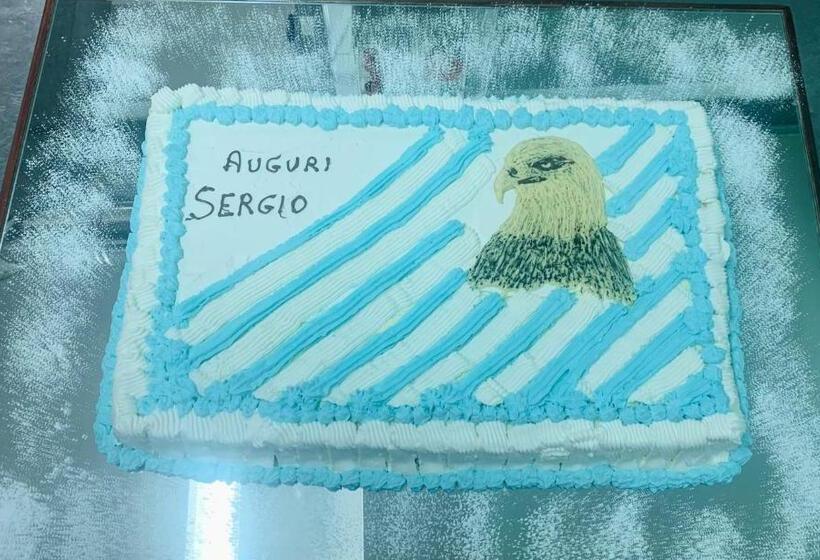 ホテル Roccaporena & Margherita