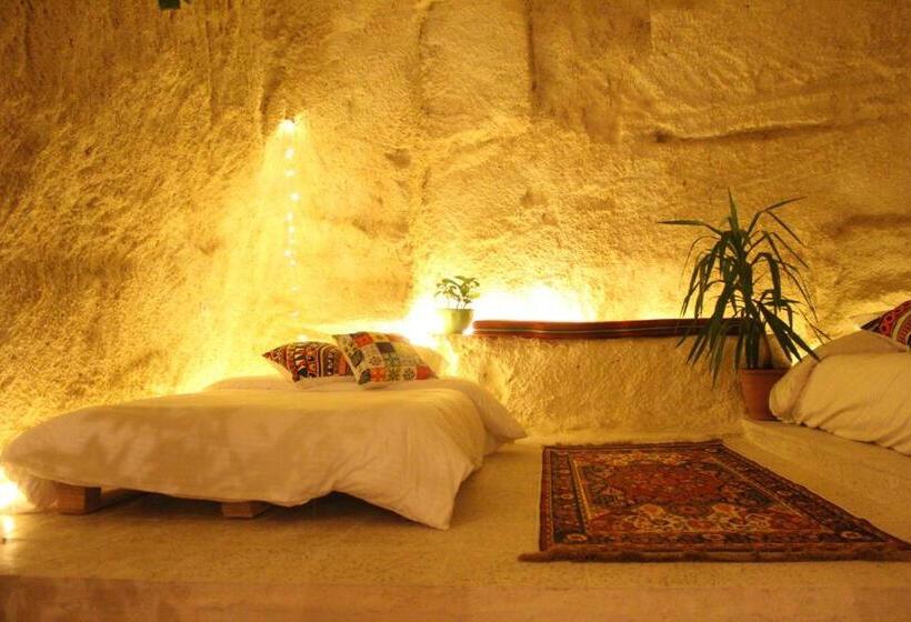 پانسیون 7 Caves