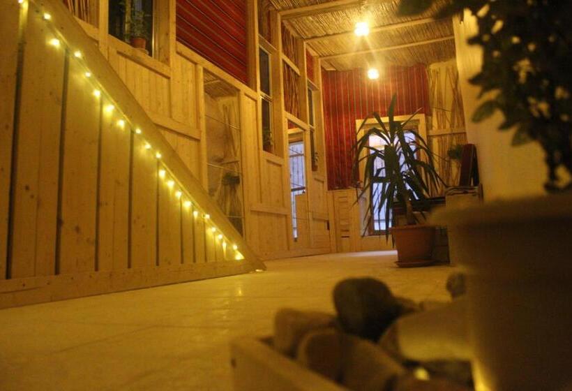 پانسیون 7 Caves