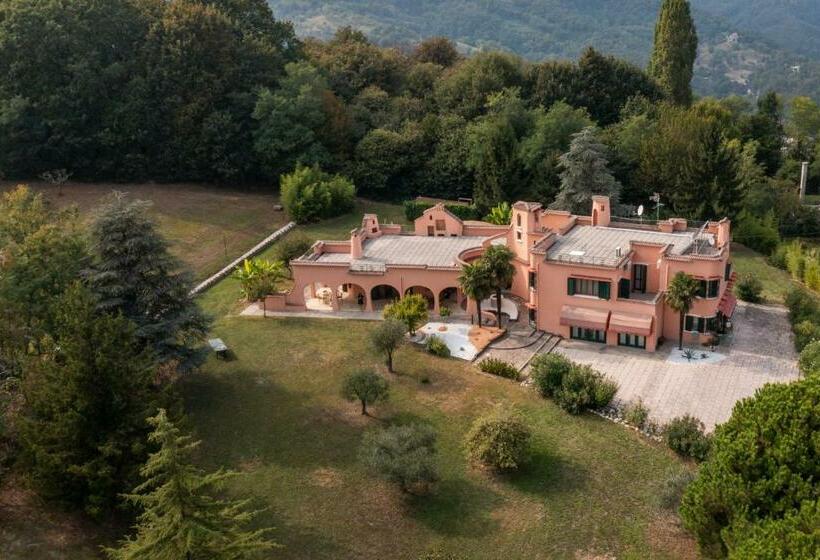 פנסיון Albha   Villa Esotica