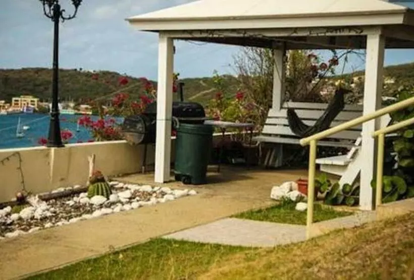 پانسیون Casa Robinson Guest House