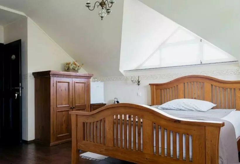 پانسیون Guesthouse & Apartments Pri Stani