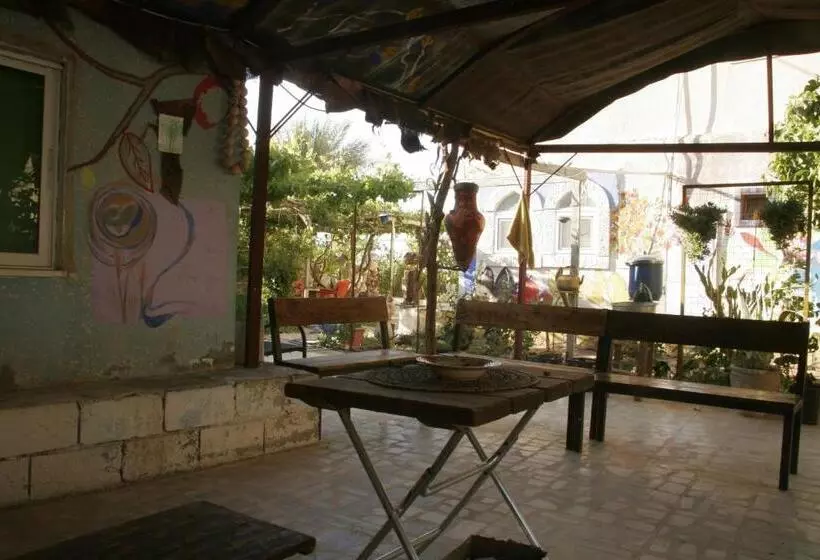 هاستل St.jadoor Inn
