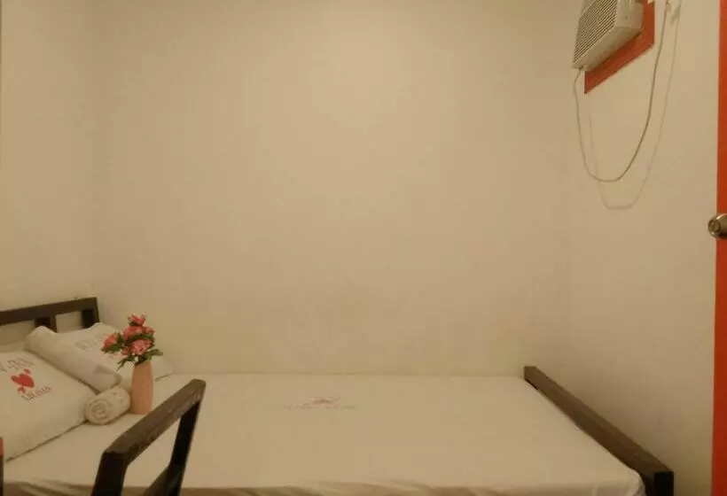 ユースホステル Wjv Inn Liloan