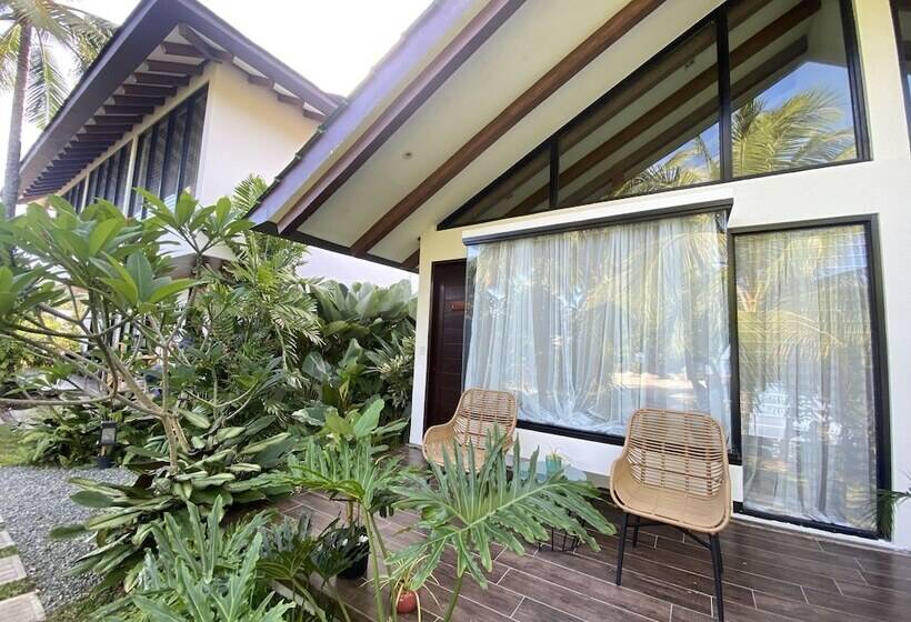 Amila Dive Beach Resort